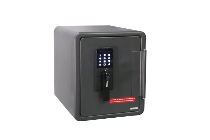 Waht size safe is better for you？